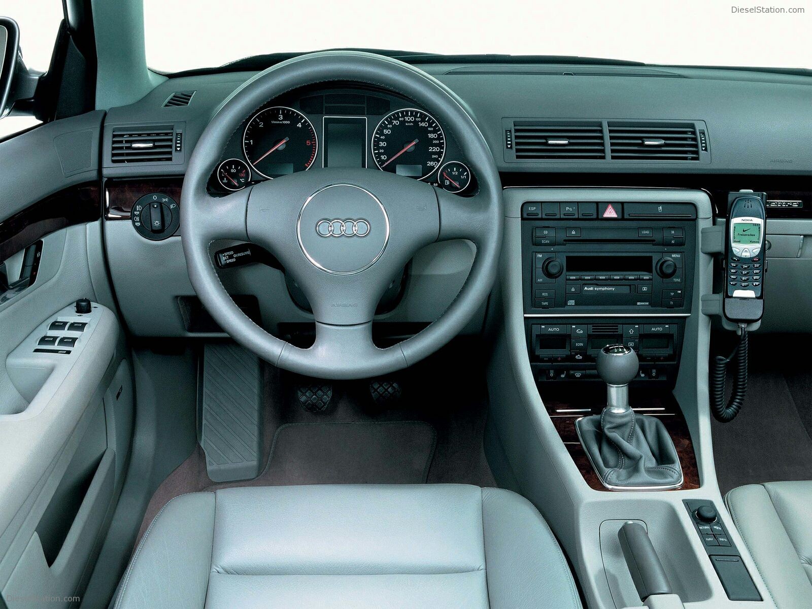 Audi A4 Avant (2000)
